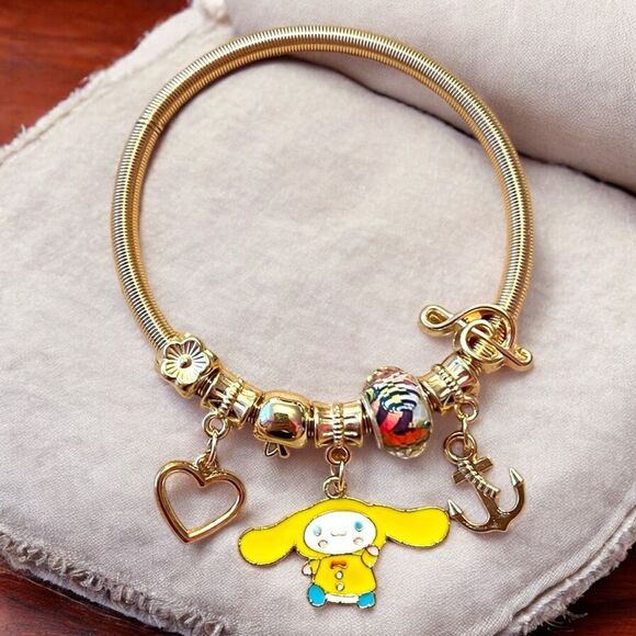 Yellow Cinnamoroll Heart Anchor Gold Tone Stretch Charm Bracelet - Picture 1 of 2